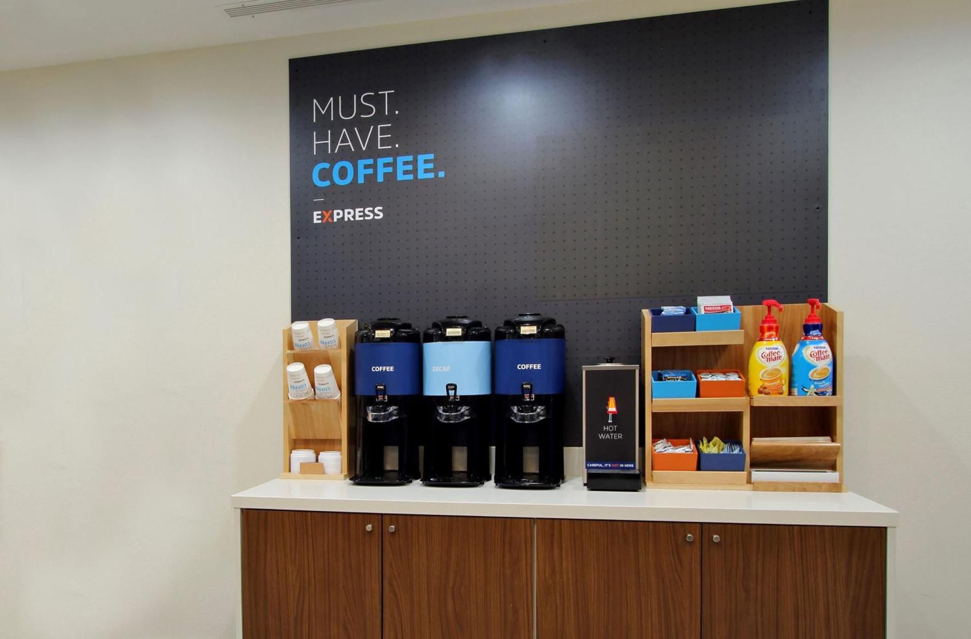 Holiday Inn Express & Suites Kansas City Airport By Ihg Exteriér fotografie