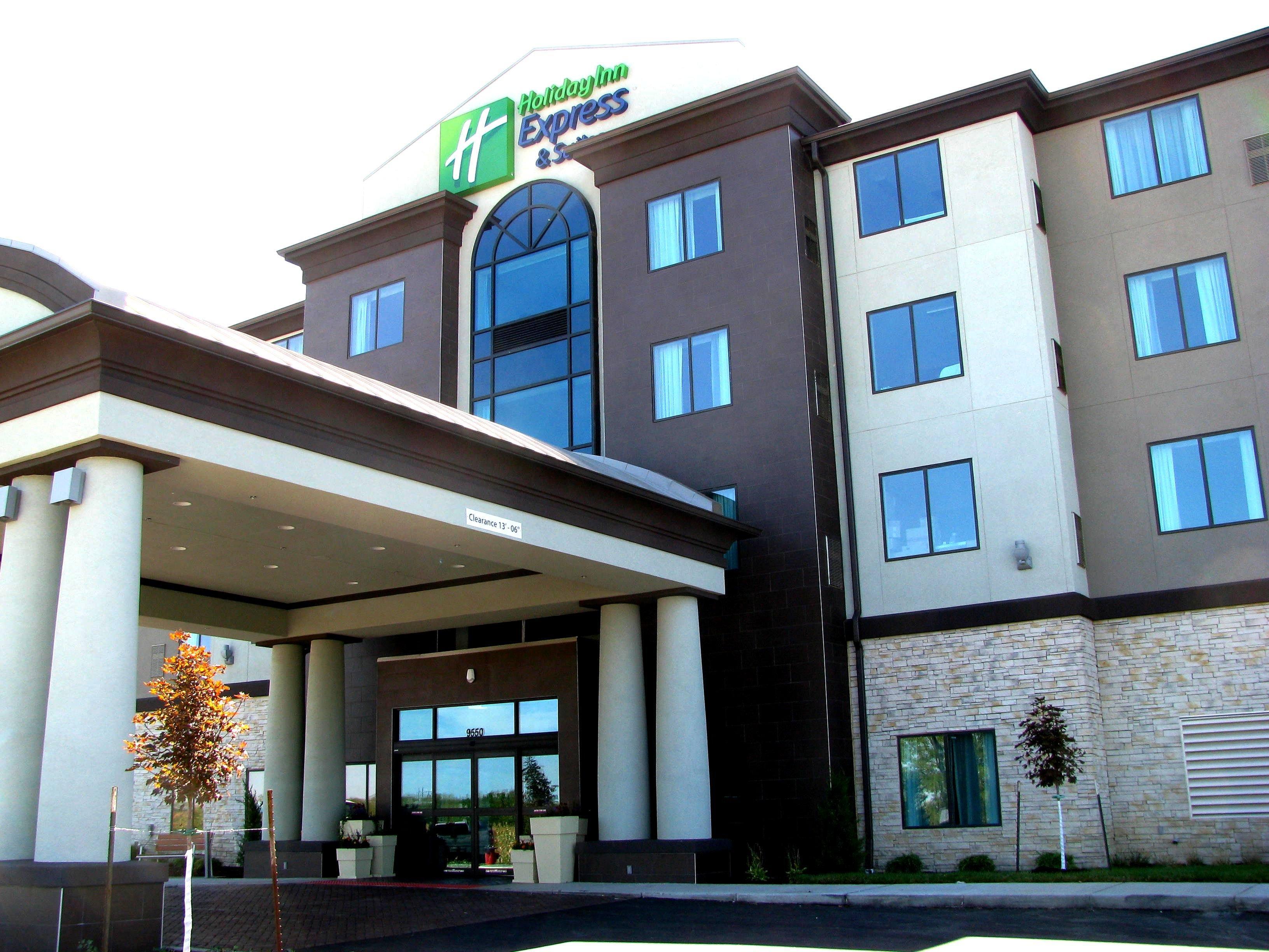 Holiday Inn Express & Suites Kansas City Airport By Ihg Exteriér fotografie