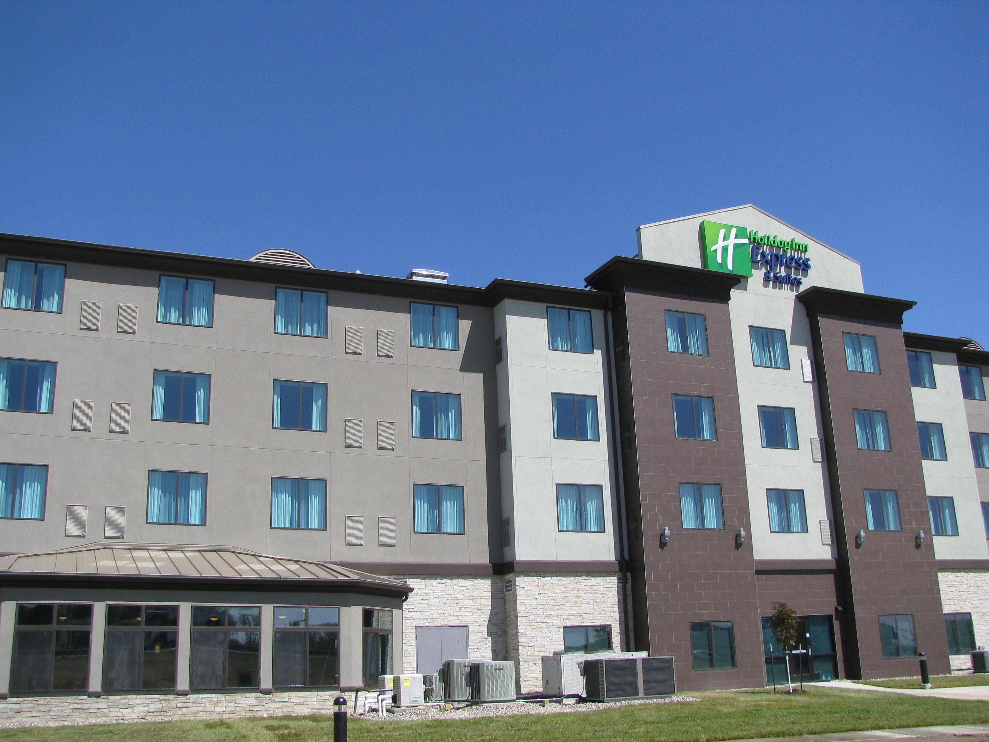 Holiday Inn Express & Suites Kansas City Airport By Ihg Exteriér fotografie