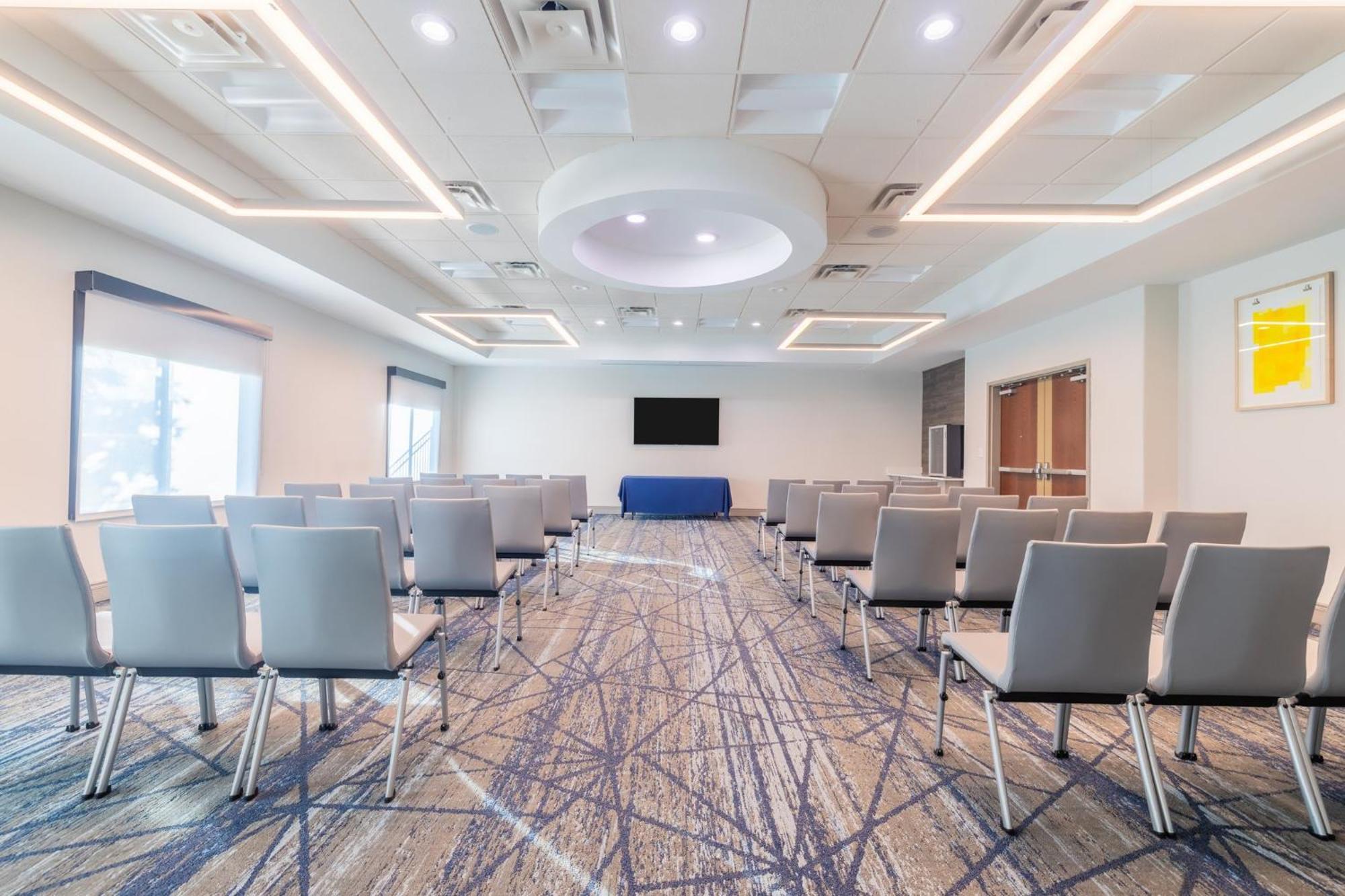 Holiday Inn Express & Suites Kansas City Airport By Ihg Exteriér fotografie