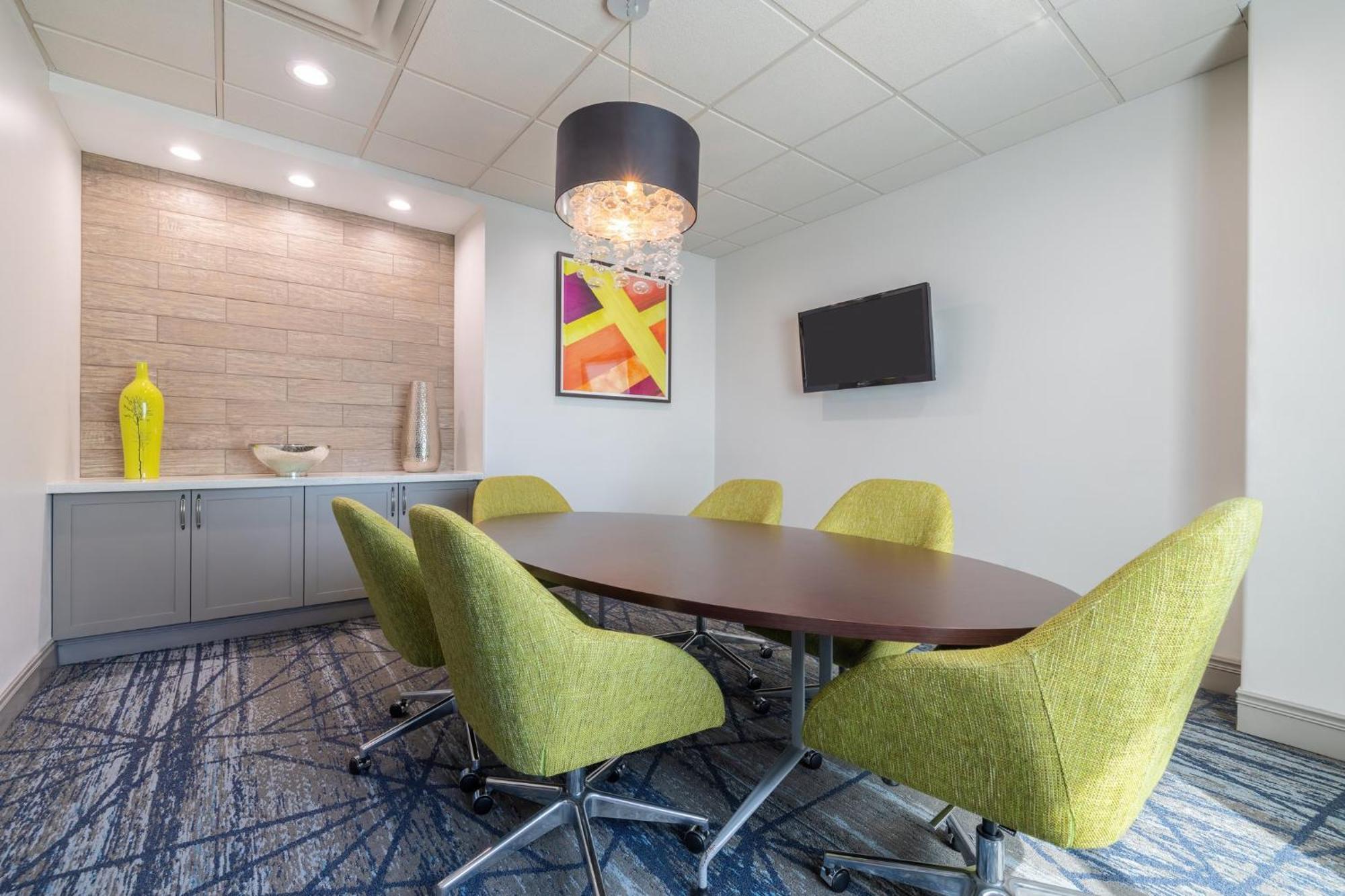 Holiday Inn Express & Suites Kansas City Airport By Ihg Exteriér fotografie