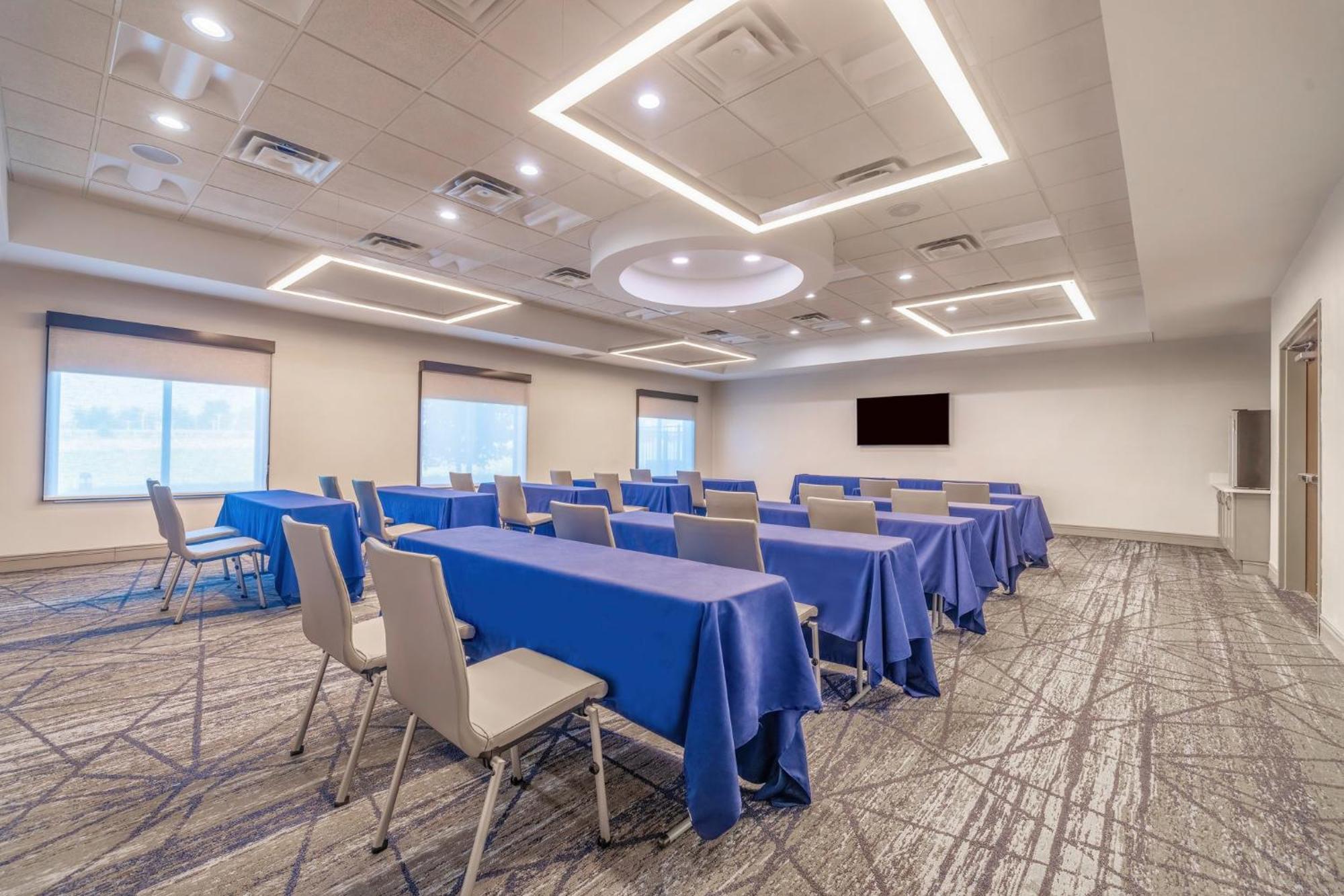 Holiday Inn Express & Suites Kansas City Airport By Ihg Exteriér fotografie