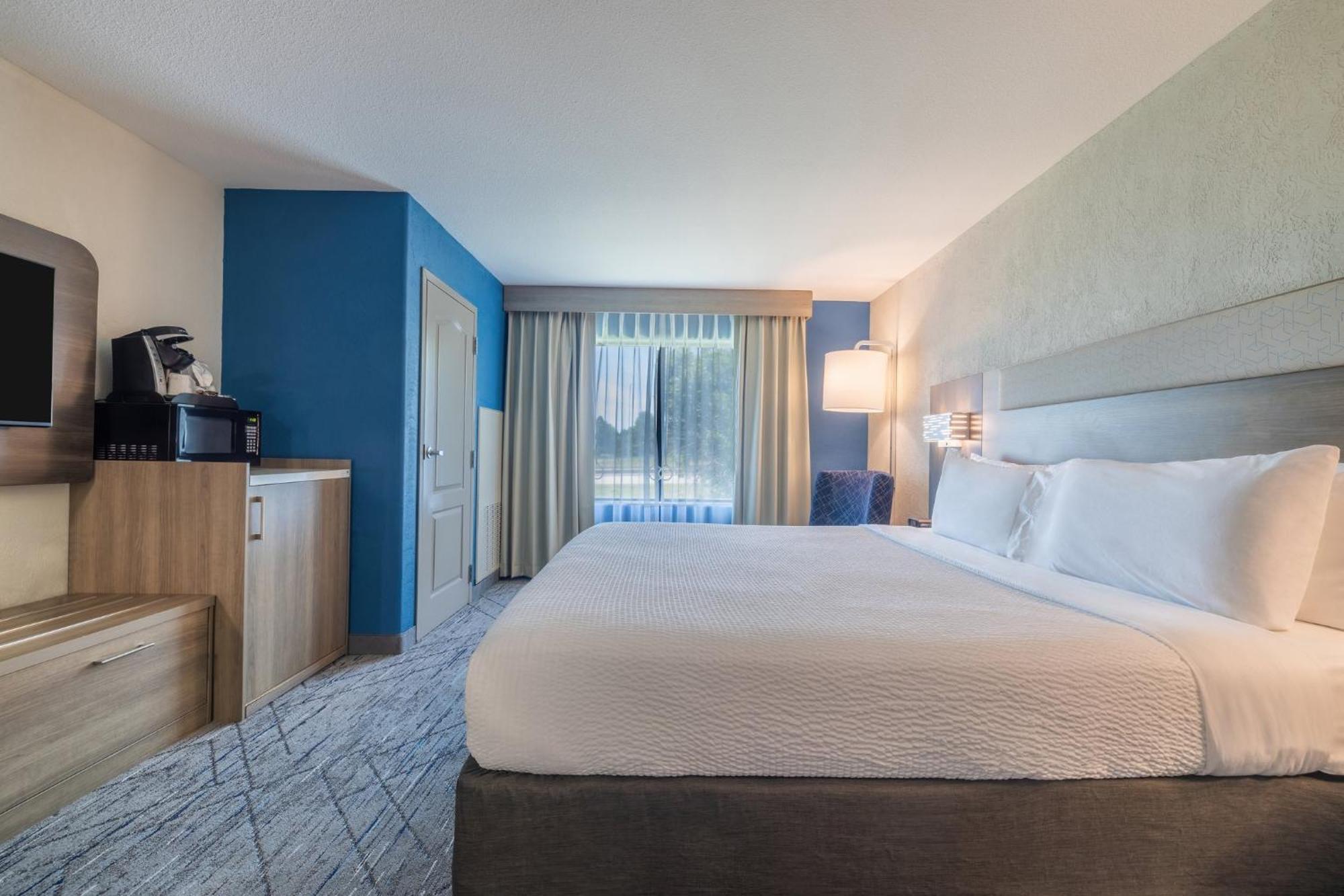 Holiday Inn Express & Suites Kansas City Airport By Ihg Exteriér fotografie