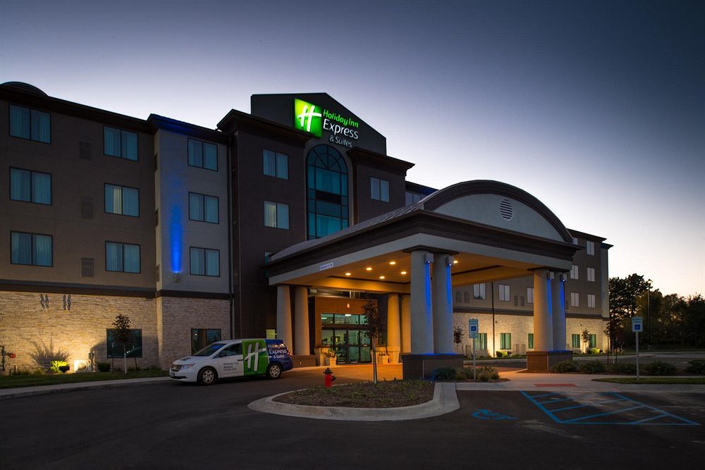 Holiday Inn Express & Suites Kansas City Airport By Ihg Exteriér fotografie